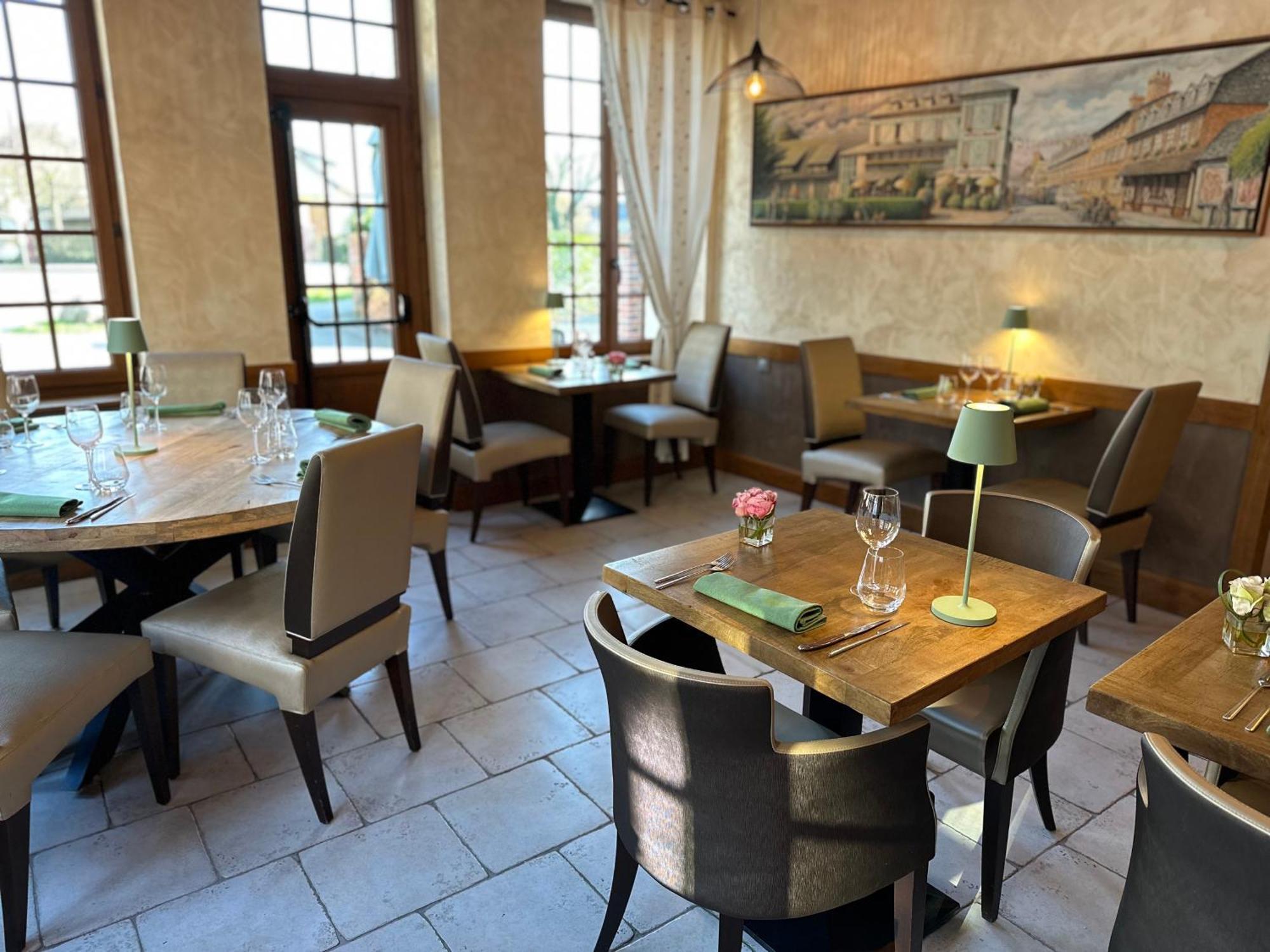 Logis Restaurant L'auberge Du President Hotel
