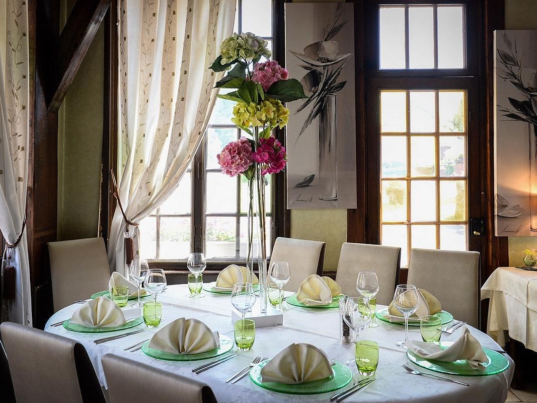Hotel Logis Restaurant L'auberge Du President Cormeilles (Eure)